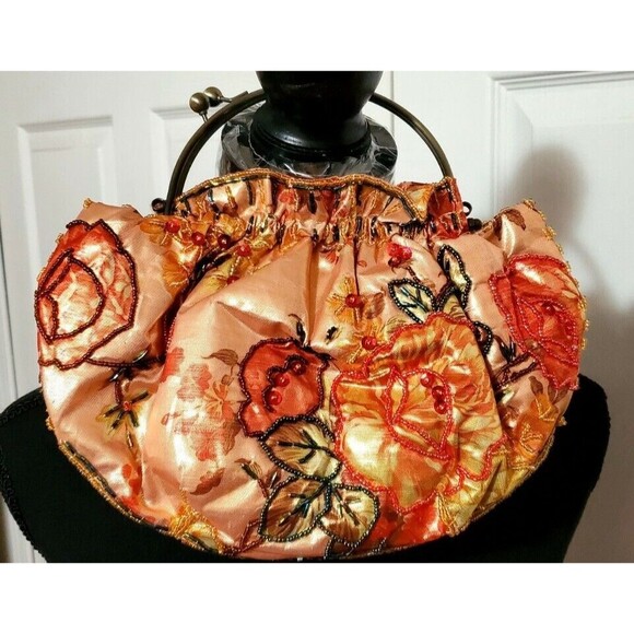 Vintage IN'S Gold Beaded Purse Small Clutch Evening bag Brass Handles Floral EUC - Picture 3 of 8